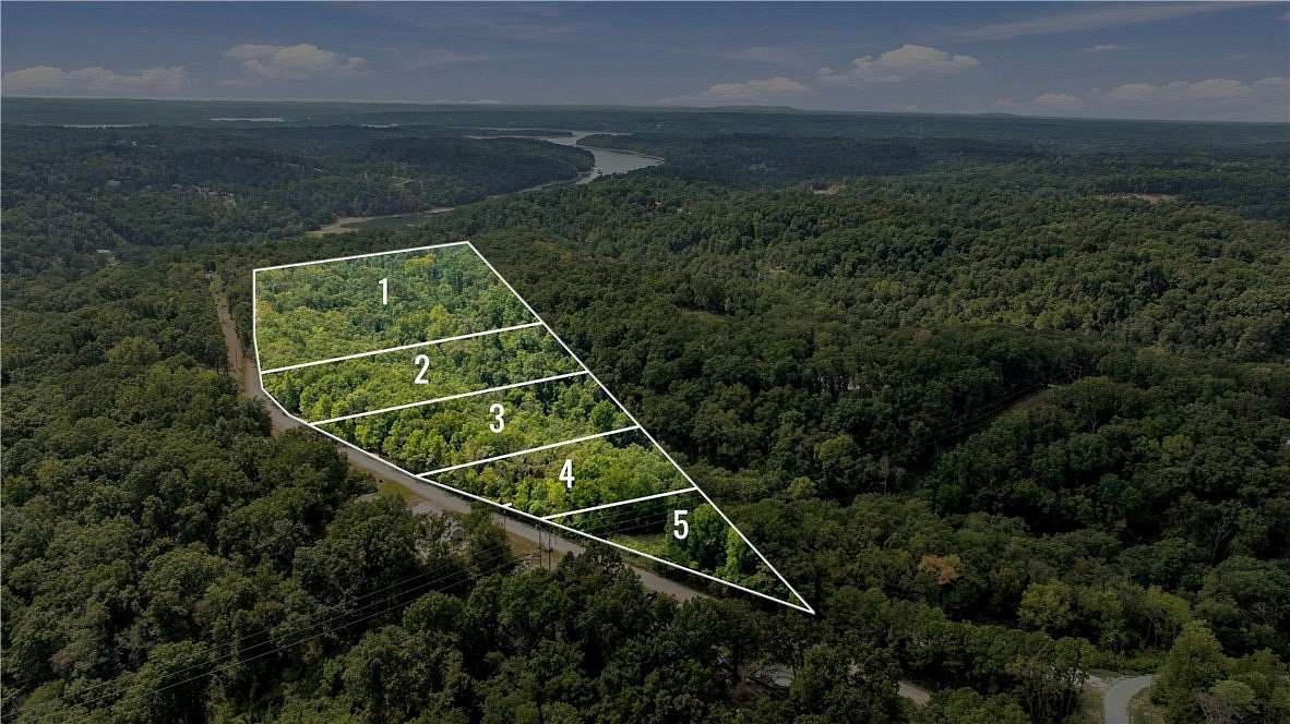33 Acres of Recreational Land for Sale in Rogers, Arkansas