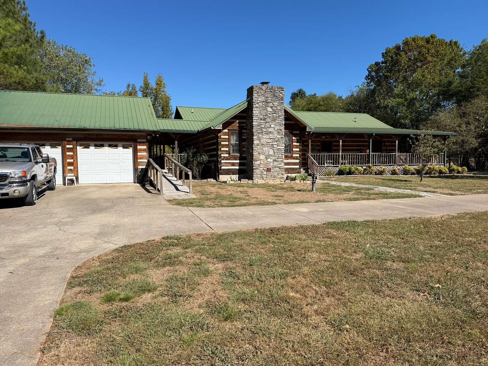 8.63 Acres of Land with Home for Auction in Auburntown, Tennessee