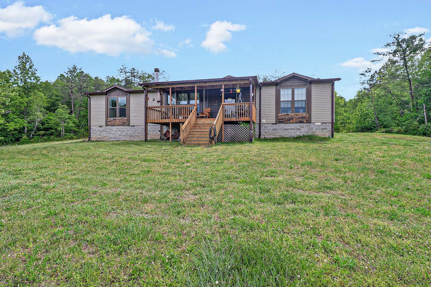 32 Acres of Agricultural Land with Home for Sale in Clarkrange, Tennessee