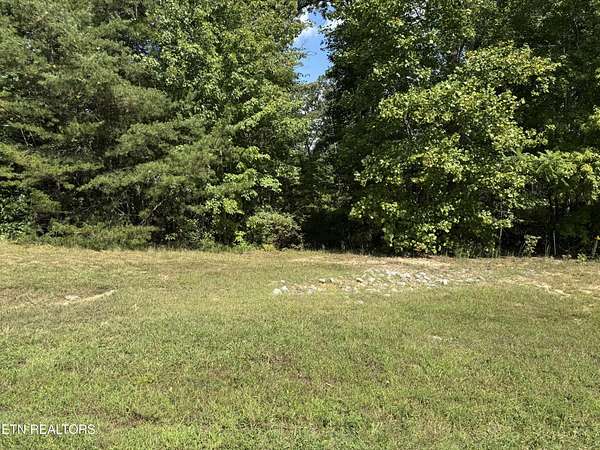 1.39 Acres of Residential Land for Sale in Jamestown, Tennessee