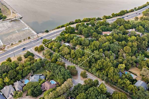 1.1 Acres of Residential Land for Sale in Dallas, Texas