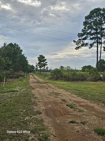 3 Acres of Residential Land for Sale in Nacogdoches, Texas