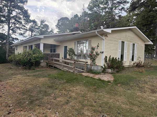 13.3 Acres of Recreational Land with Home for Sale in Heber Springs, Arkansas