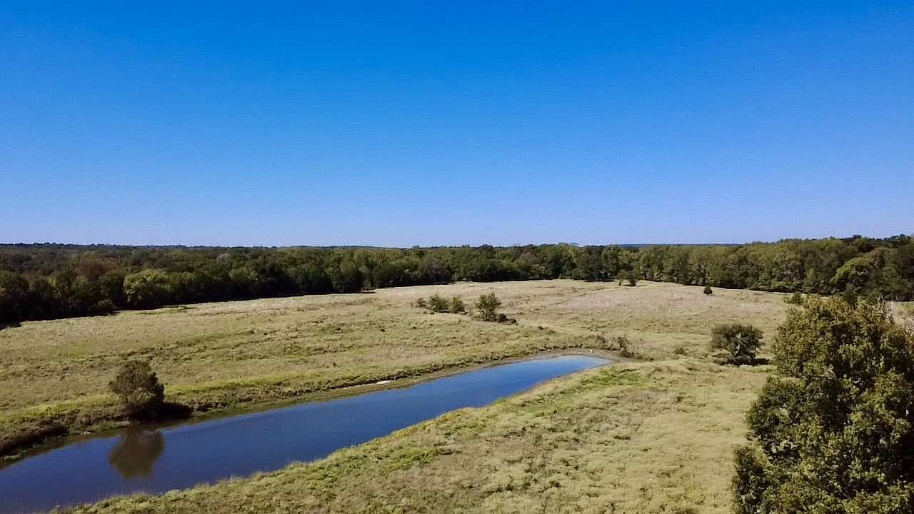 32 Acres of Agricultural & Residential Land for Sale in Eustace, Texas