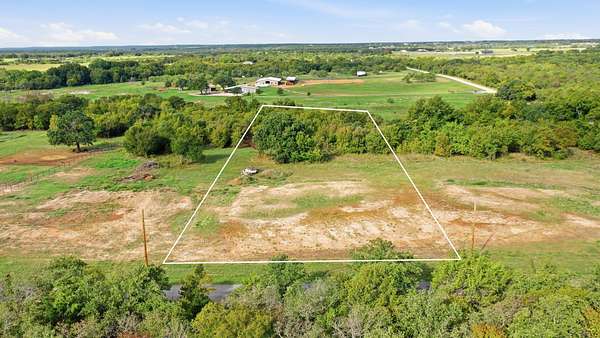 2 Acres of Residential Land for Sale in Perrin, Texas