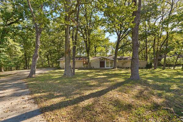 2 Acres of Land with Home for Sale in Springfield, Missouri
