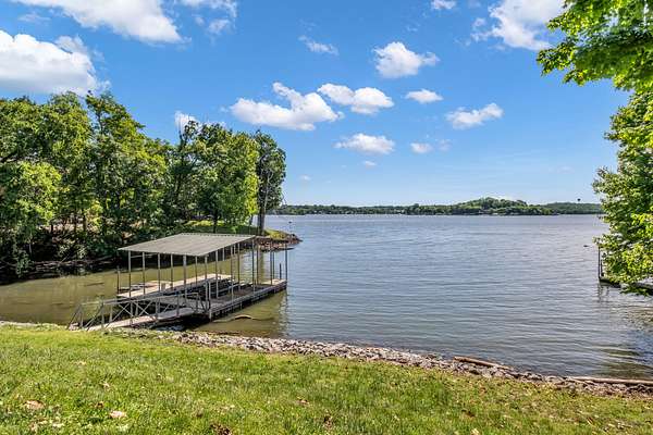 0.56 Acres of Residential Land for Sale in Hendersonville, Tennessee