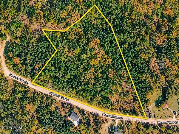 5 Acres of Residential Land for Sale in Pineville, Missouri