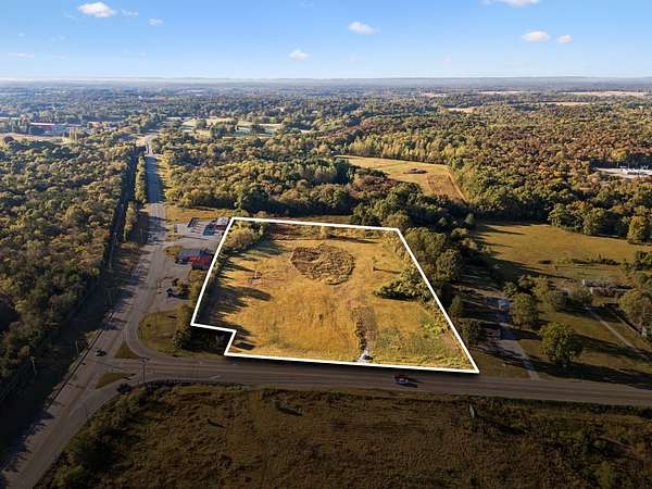 8.84 Acres of Mixed-Use Land for Sale in Chapel Hill, Tennessee