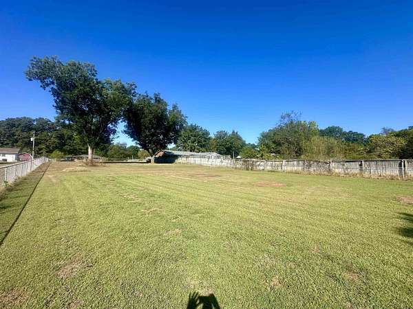 0.62 Acres of Residential Land for Sale in Tuscumbia, Alabama
