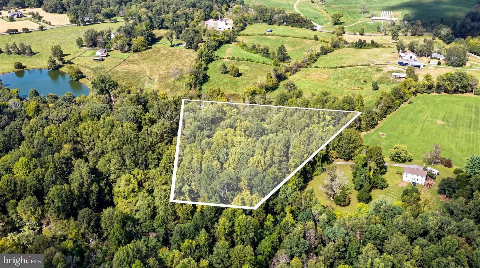 5 Acres of Residential Land for Sale in Warrenton, Virginia