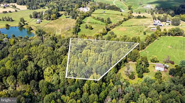 5 Acres of Residential Land for Sale in Warrenton, Virginia