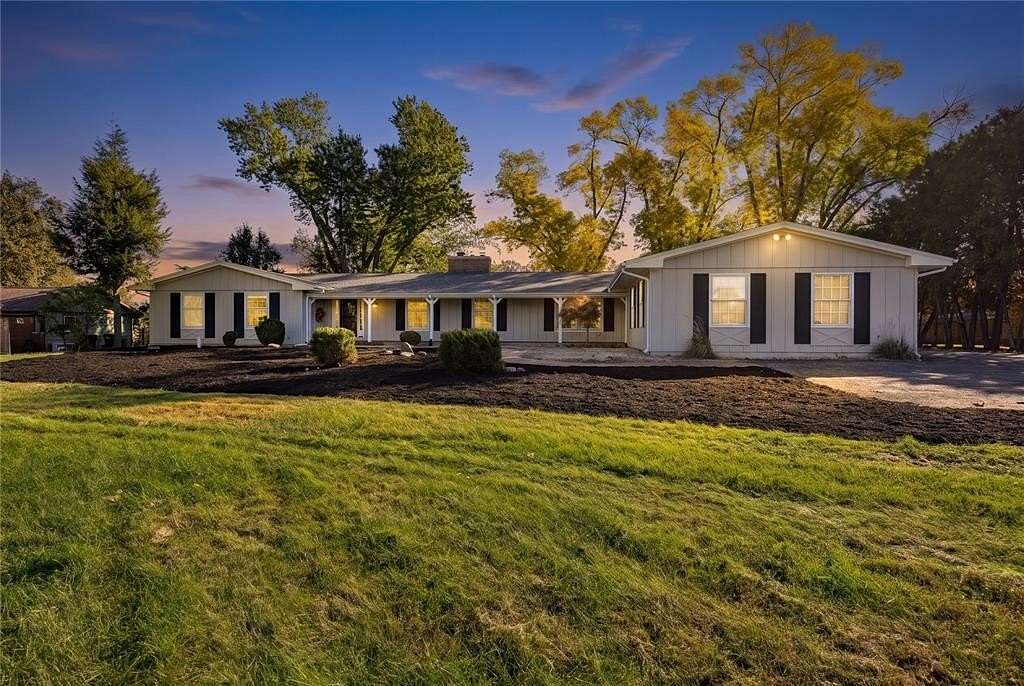 2.4 Acres of Land with Home for Sale in Cedar Rapids, Iowa