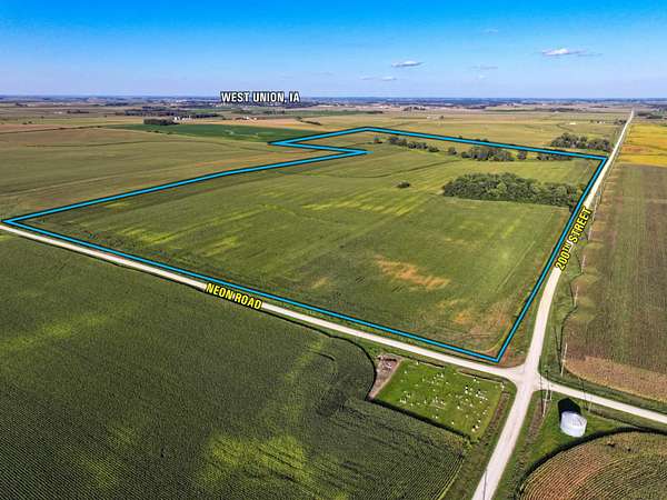 170 Acres of Land for Auction in Fayette, Iowa