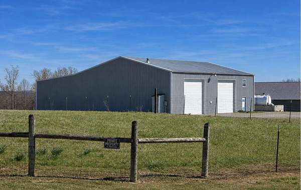 7 Acres of Improved Commercial Land for Lease in Gainesboro, Tennessee