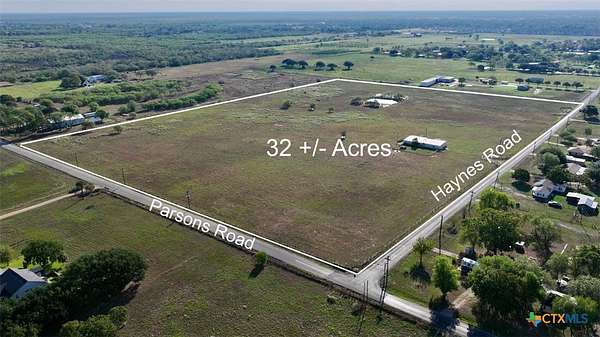 32.2 Acres of Agricultural & Residential Land for Sale in Victoria, Texas