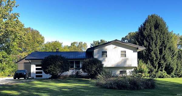 3.14 Acres of Land with Home for Sale in Syracuse, Indiana