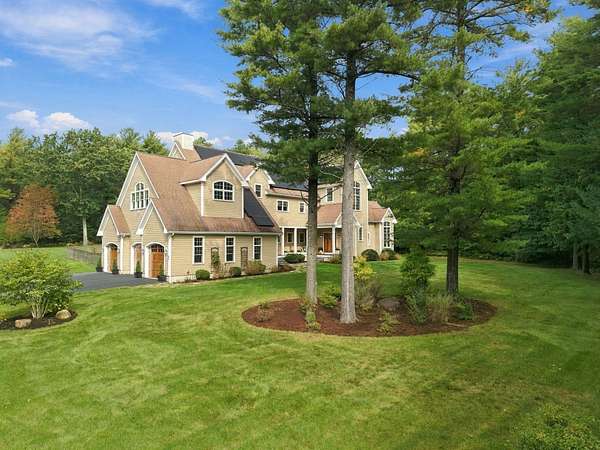5.37 Acres of Land with Home for Sale in Duxbury, Massachusetts