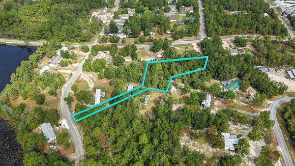 0.93 Acres of Land for Sale in DeFuniak Springs, Florida