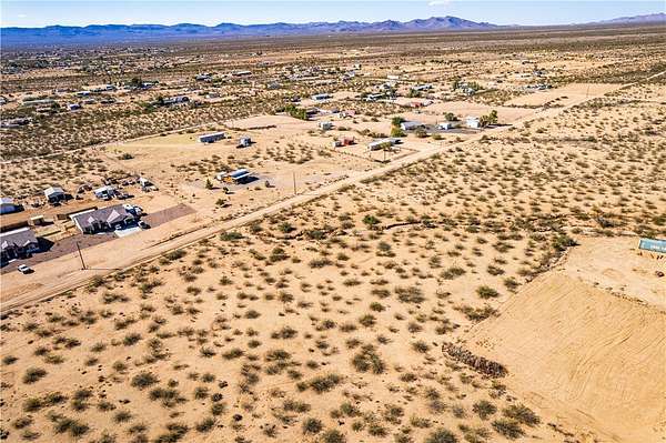 2.33 Acres of Residential Land for Sale in Golden Valley, Arizona