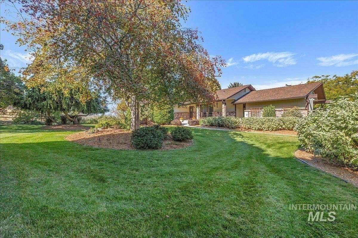 4.67 Acres of Land with Home for Sale in Boise, Idaho