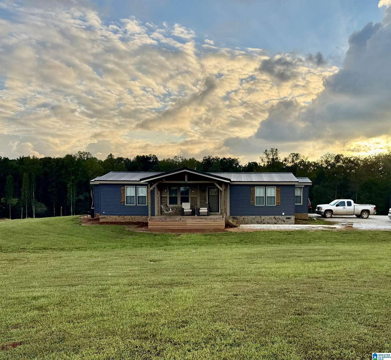 25 Acres of Land with Home for Sale in Heflin, Alabama