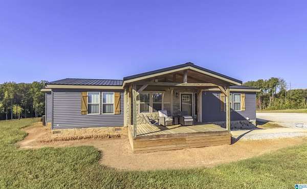 25 Acres of Land with Home for Sale in Heflin, Alabama