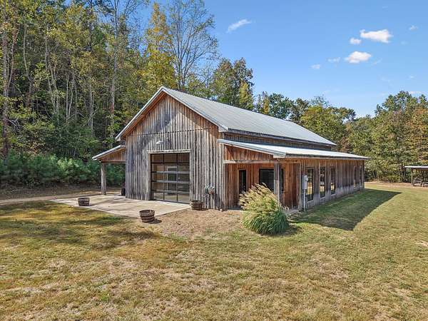 73.5 Acres of Improved Land for Sale in Pleasantville, Tennessee