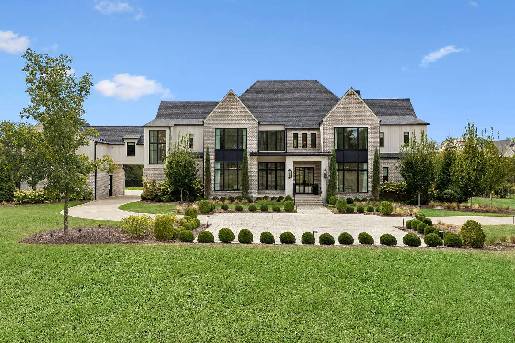 2 Acres of Land with Home for Sale in Brentwood, Tennessee