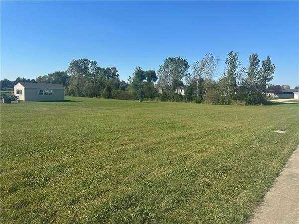 0.33 Acres of Residential Land for Sale in Paola, Kansas