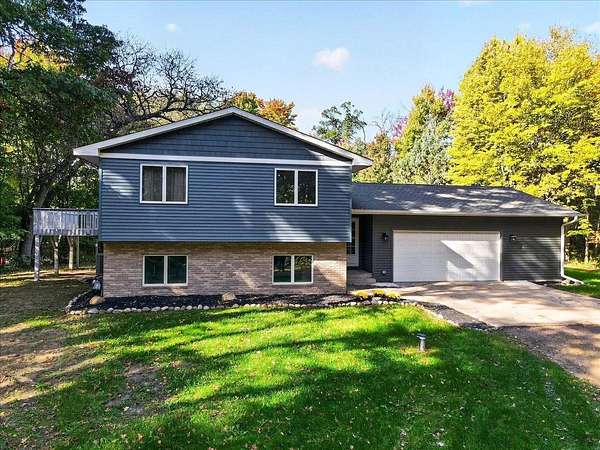 2 Acres of Land with Home for Sale in North Branch, Minnesota