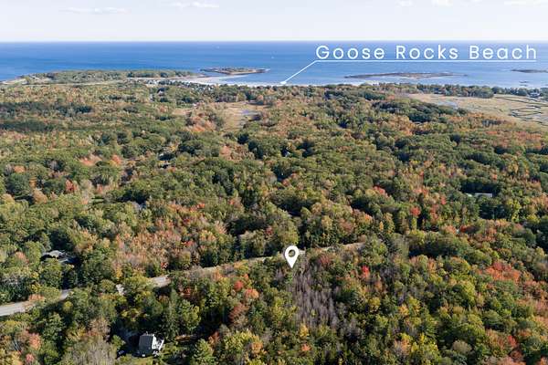 0.95 Acres of Land for Sale in Kennebunkport, Maine