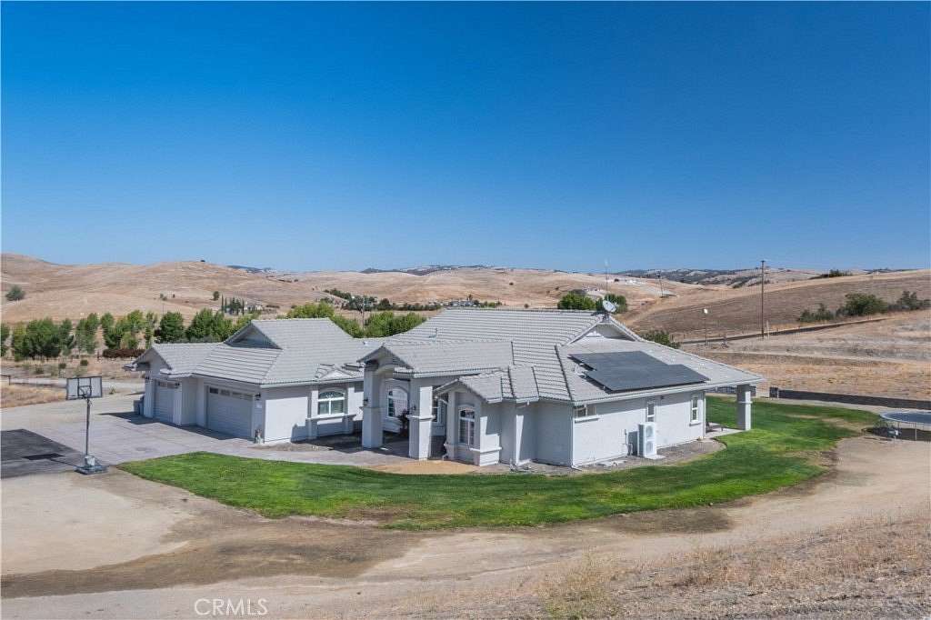 13.3 Acres of Land with Home for Sale in San Miguel, California