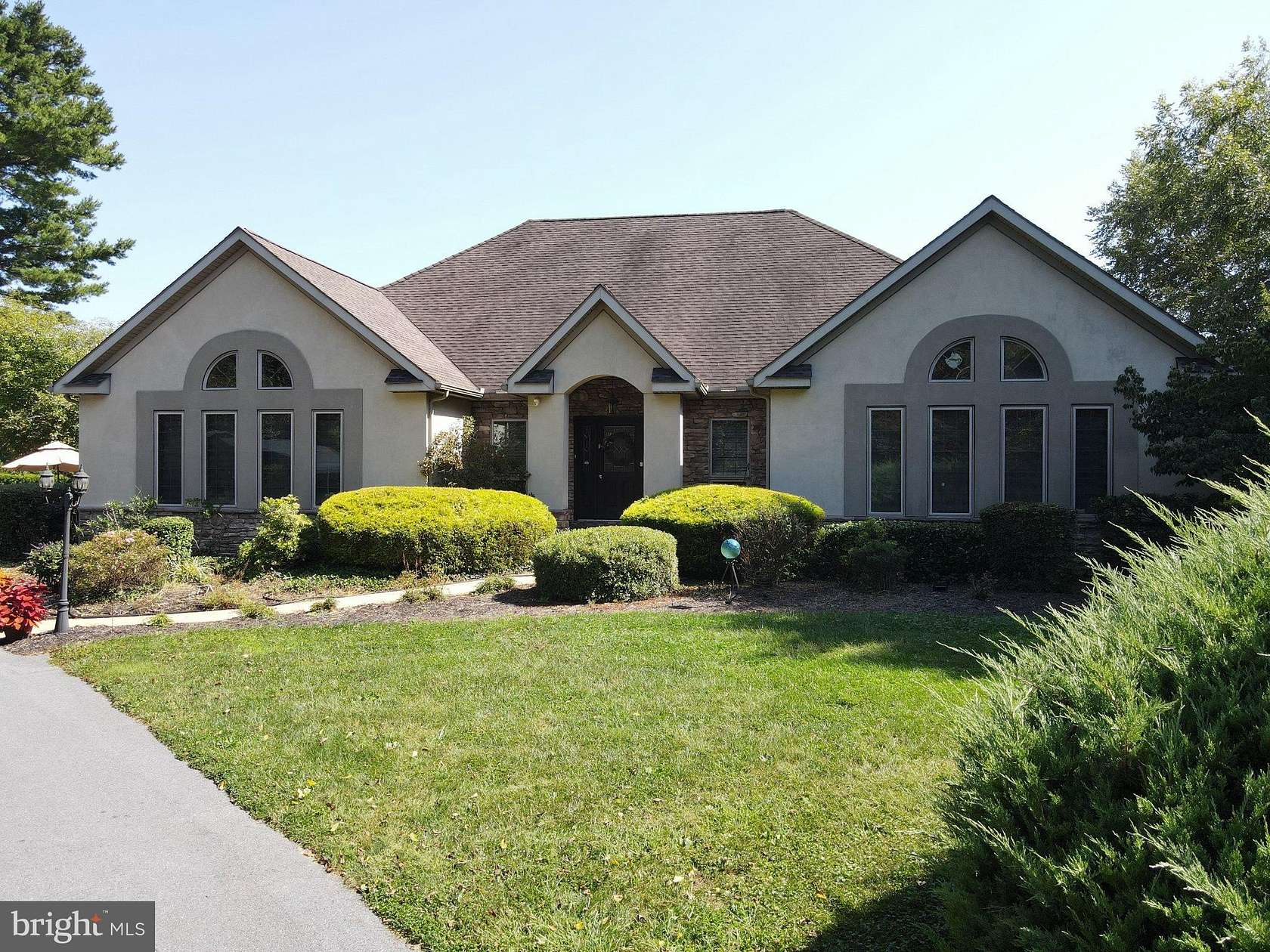 2.38 Acres of Land with Home for Auction in Lebanon, Pennsylvania