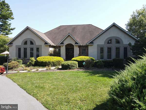 2.38 Acres of Land with Home for Auction in Lebanon, Pennsylvania