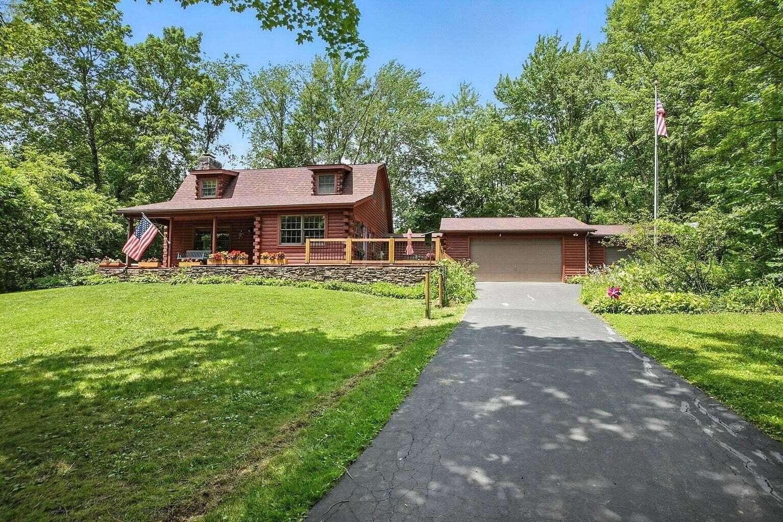 1.67 Acres of Land with Home for Sale in Johnstown, Ohio