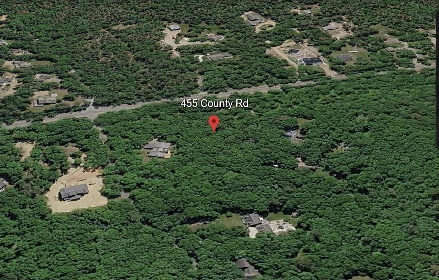 1.39 Acres of Residential Land for Sale in Oak Bluffs, Massachusetts
