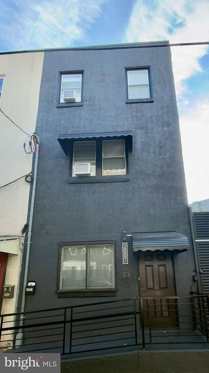0.01 Acres of Mixed-Use Land for Sale in Philadelphia, Pennsylvania