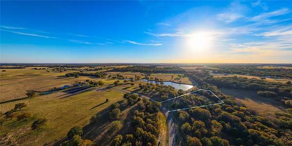 2.32 Acres of Residential Land for Sale in Bowie, Texas