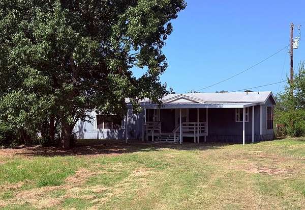 2 Acres of Land with Home for Sale in Eustace, Texas