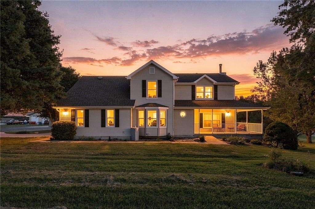 9.53 Acres of Land with Home for Sale in Kansas City, Missouri