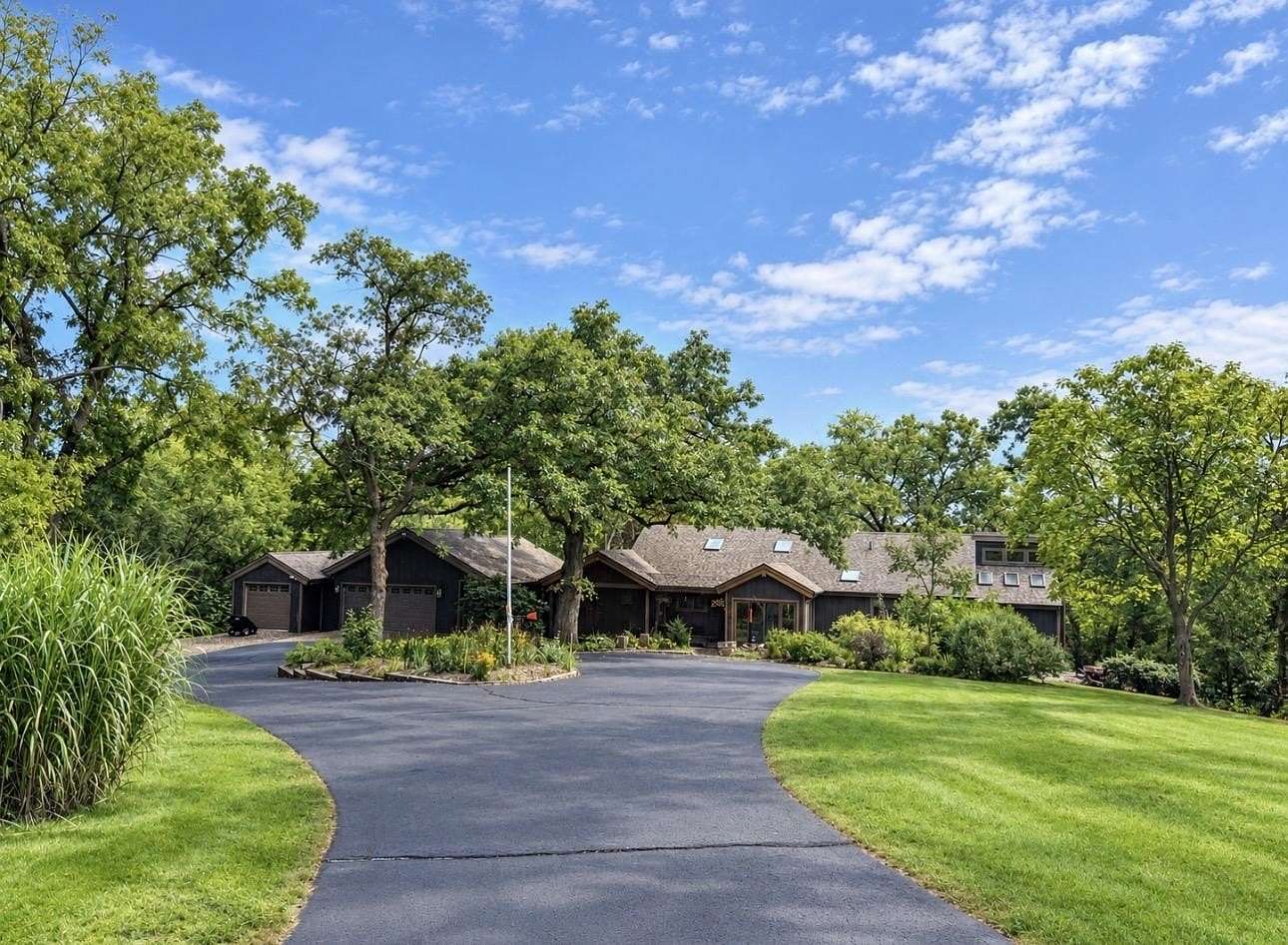 5.12 Acres of Land with Home for Sale in Galena, Illinois