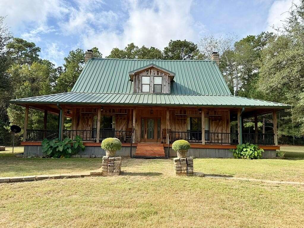 3.65 Acres of Land with Home for Sale in Grapeland, Texas
