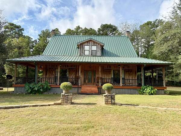 3.65 Acres of Land with Home for Sale in Grapeland, Texas