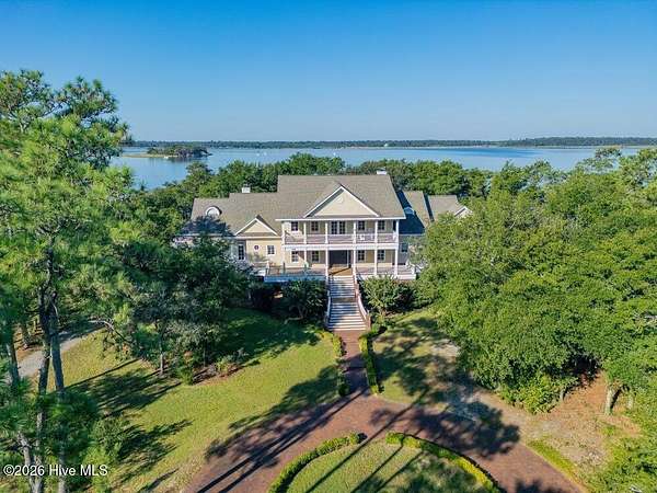 7.84 Acres of Land with Home for Sale in Wilmington, North Carolina