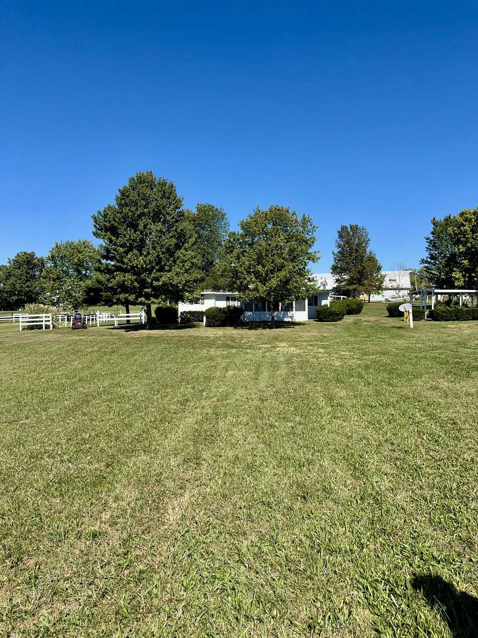 5 Acres of Land with Home for Sale in Harrodsburg, Kentucky