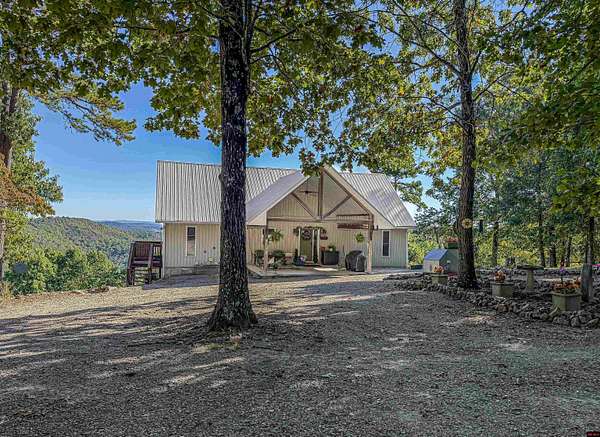 120 Acres of Recreational Land with Home for Sale in Flippin, Arkansas