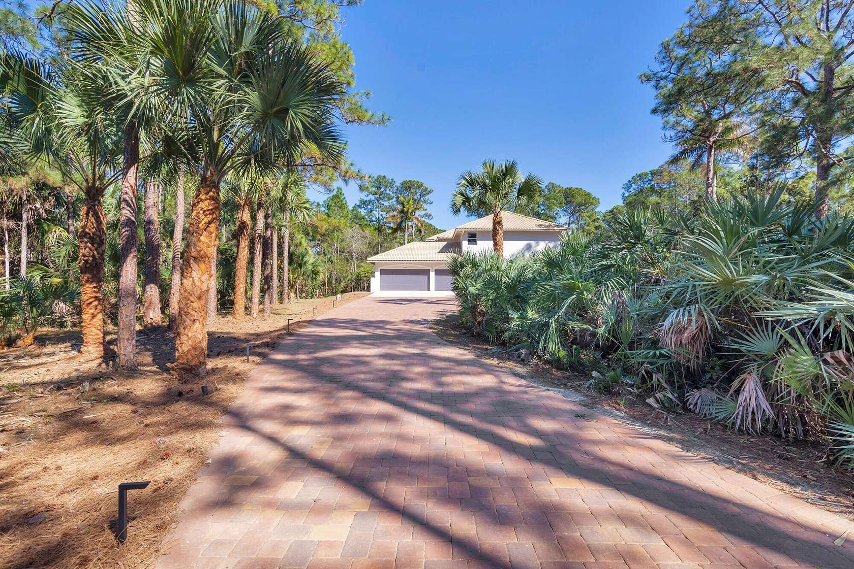 5 Acres of Land with Home for Lease in Palm Beach Gardens, Florida