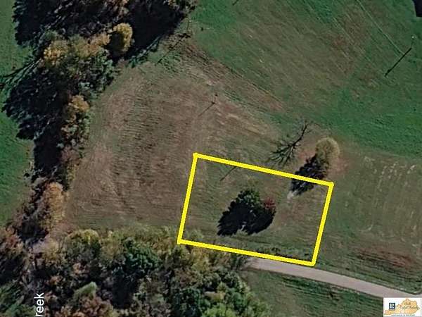 1.1 Acres of Residential Land for Sale in Edmonton, Kentucky