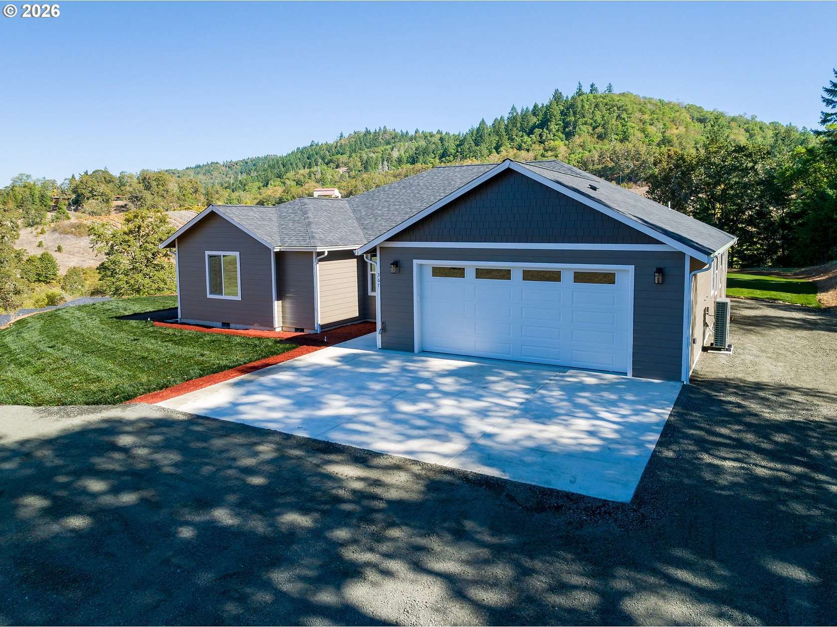 2.54 Acres of Land with Home for Sale in Roseburg, Oregon